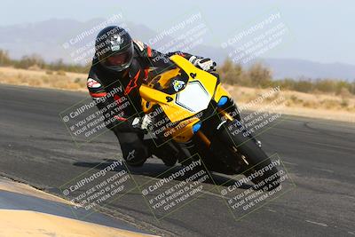 media/Apr-10-2022-SoCal Trackdays (Sun) [[f104b12566]]/Turn 7 Inside (1025am)/